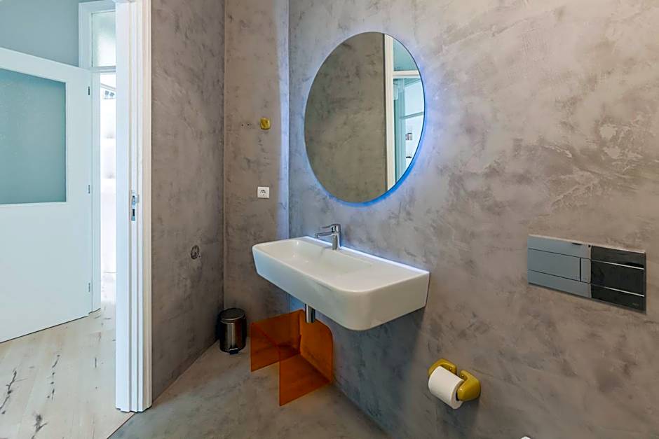 Spacious and Bright City Ap II