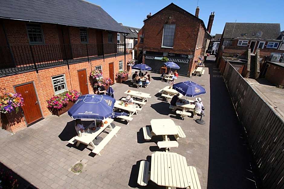 The Angel in Wootton Bassett