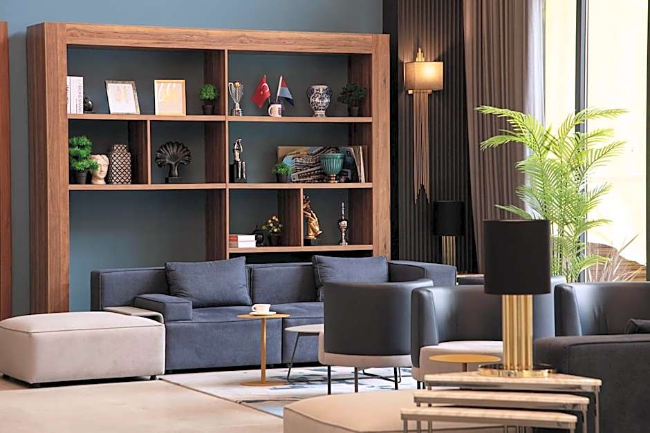 V Center Hotel
