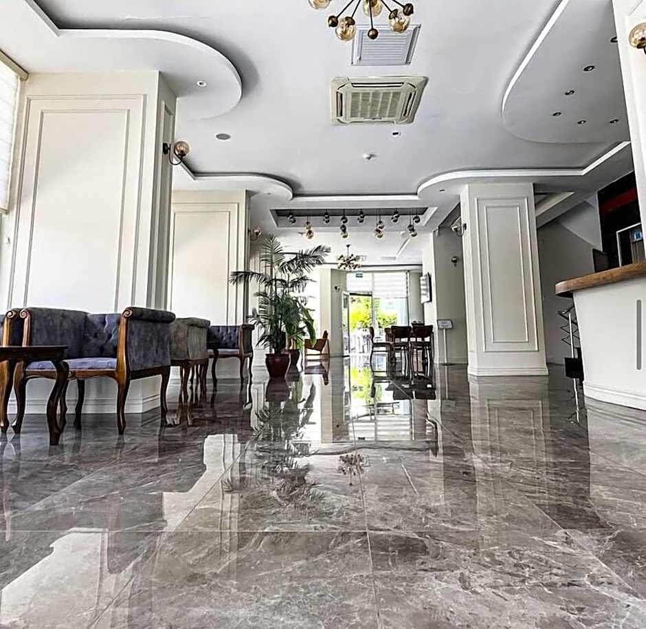 Aurasia Sea Side Hotel