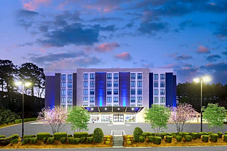 Holiday Inn Express & Suites Atlanta - Tucker Northlake By IHG