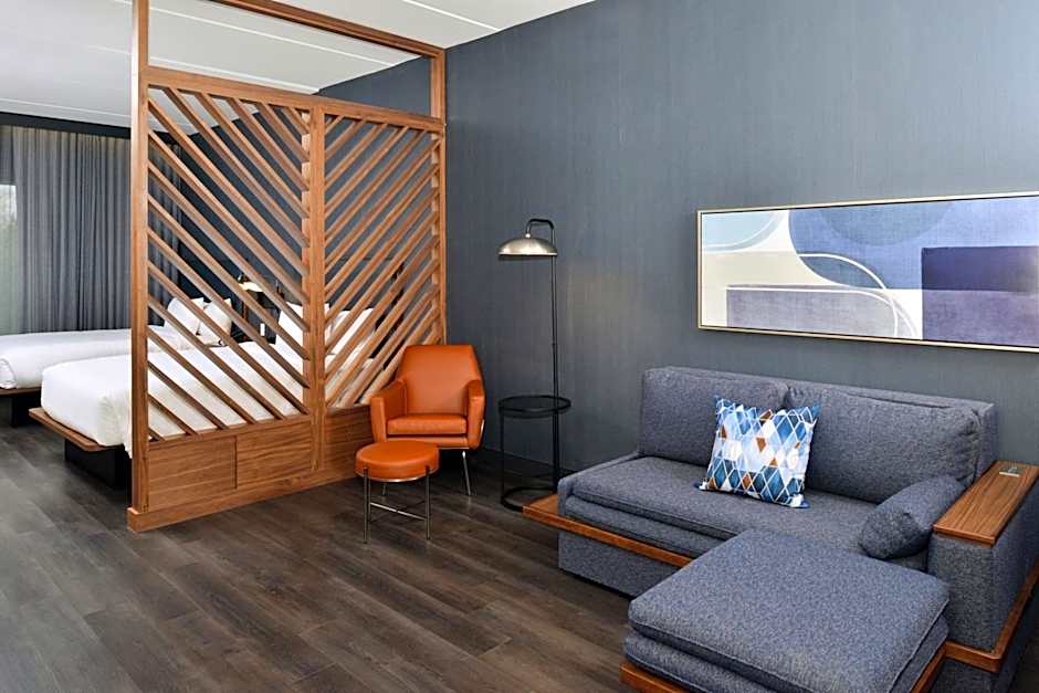 Courtyard by Marriott Raleigh Cary/Crossroads
