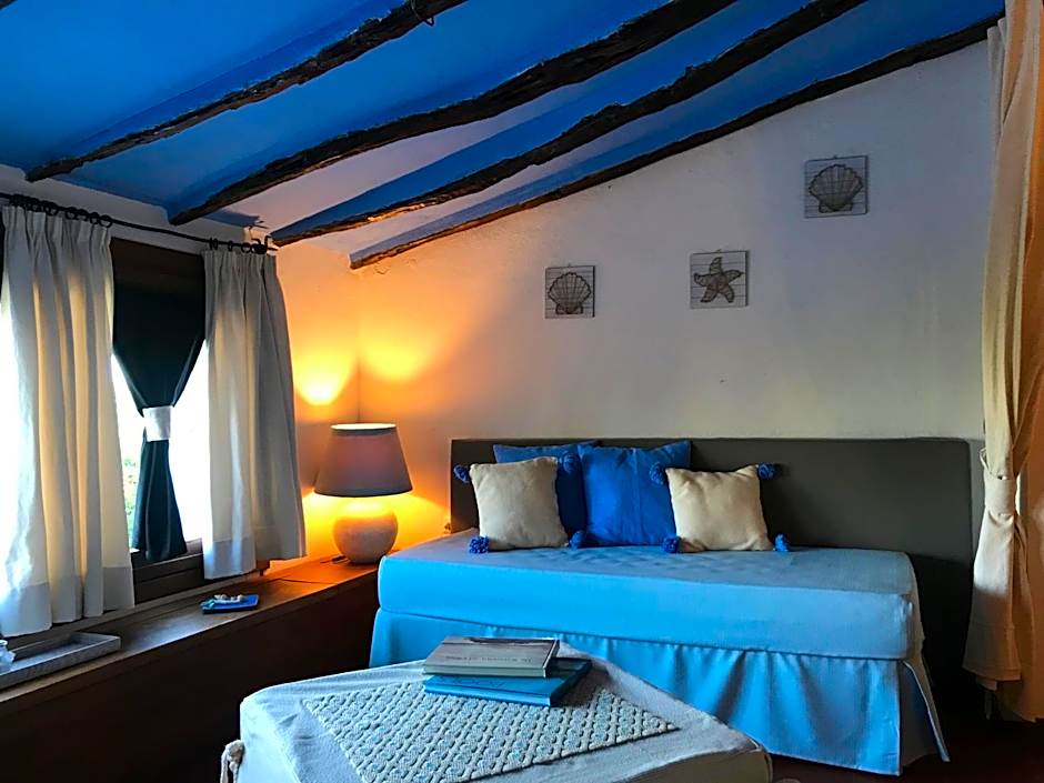 Palmasera Charming Suites