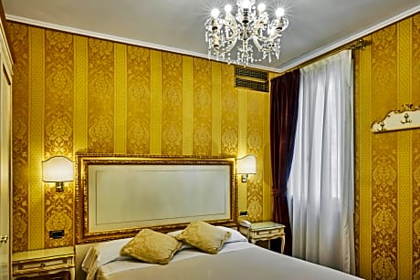 Classic Double or Twin Room
