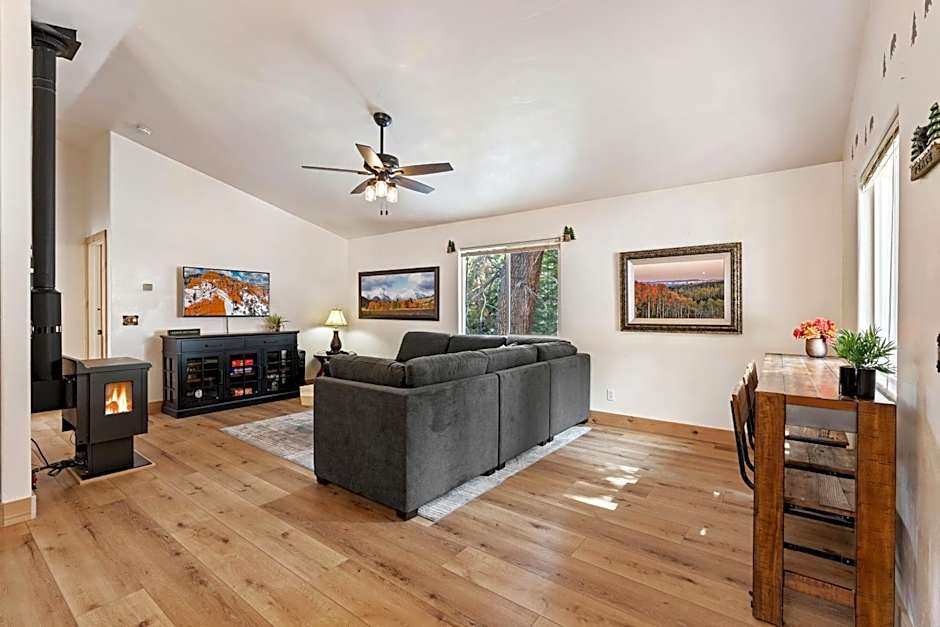 Duck Creek Village Inn