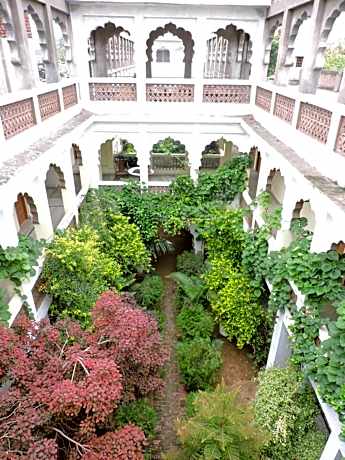 Radhika Palace Hotel