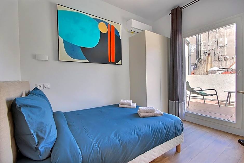 LES TOITS DU VIEUX-PORT