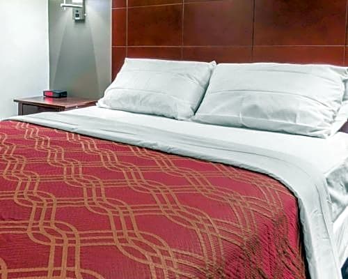 Econo Lodge South Ozone Park