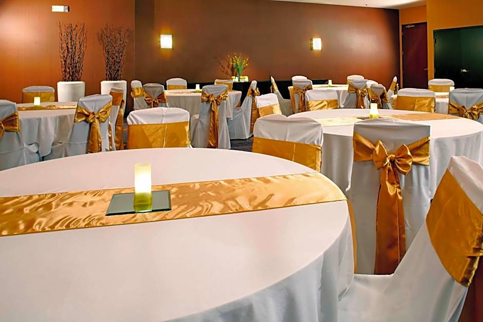 Courtyard by Marriott Tampa Oldsmar