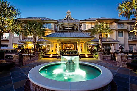 Inn and Club at Harbour Town