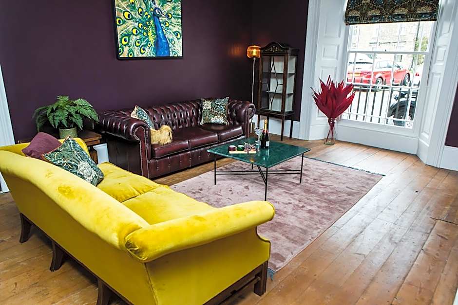 Skeldale House 'All Creatures Great & Small' Luxury Apartments & Studios in Askrigg, Yorkshire Dales