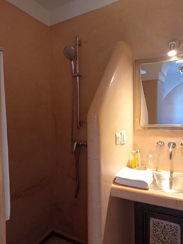Riad CHERRATA
