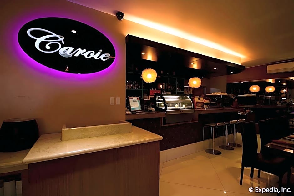 Allure Hotel & Suites