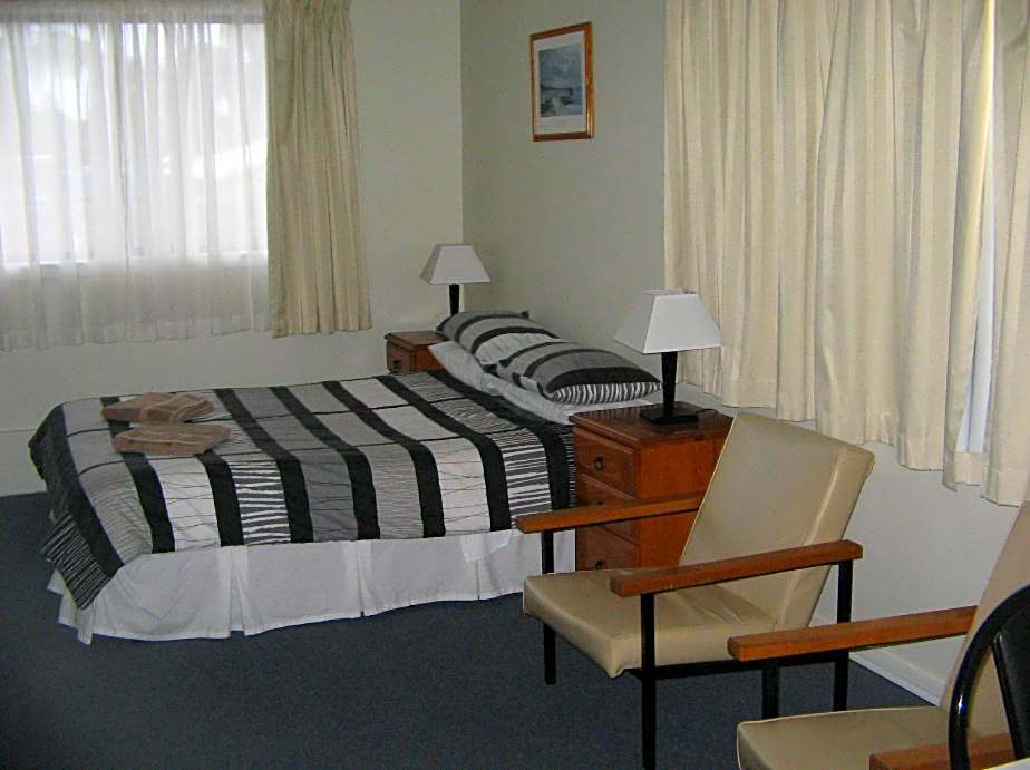 River Park Motor Inn