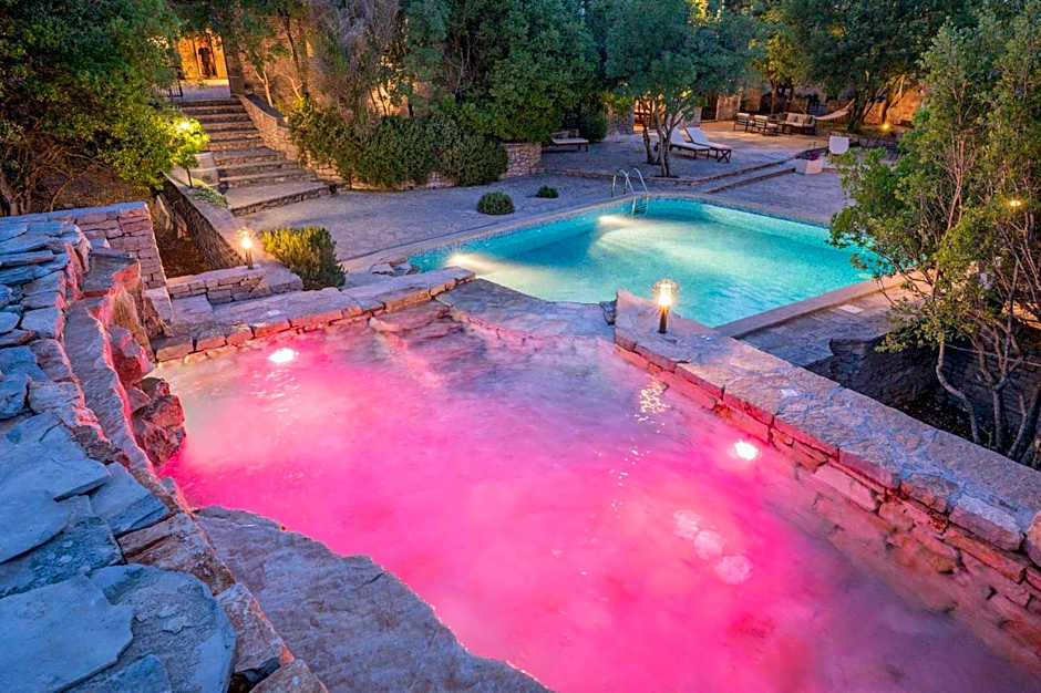 Nono Ban Boutique Hotel & Villas