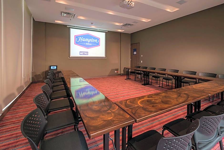 Hampton Inn By Hilton Valledupar