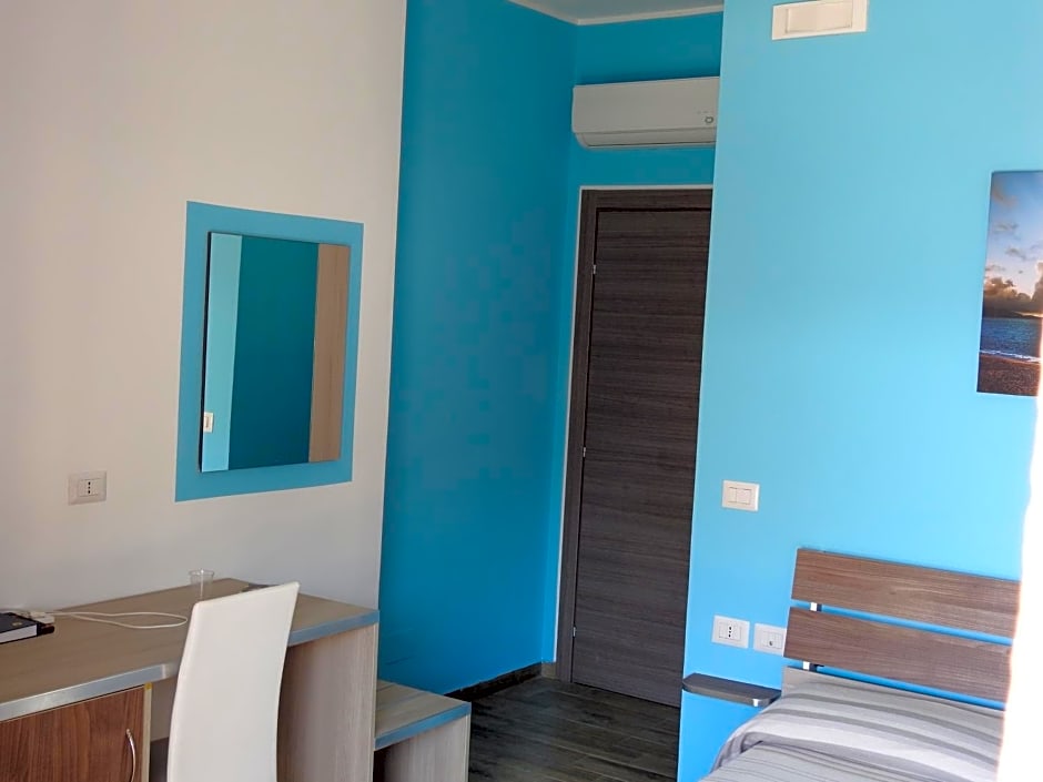 ChrisMare Hotel