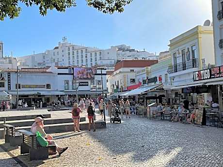 PEDRO SAMORA - Alojamientos en ALBUFEIRA