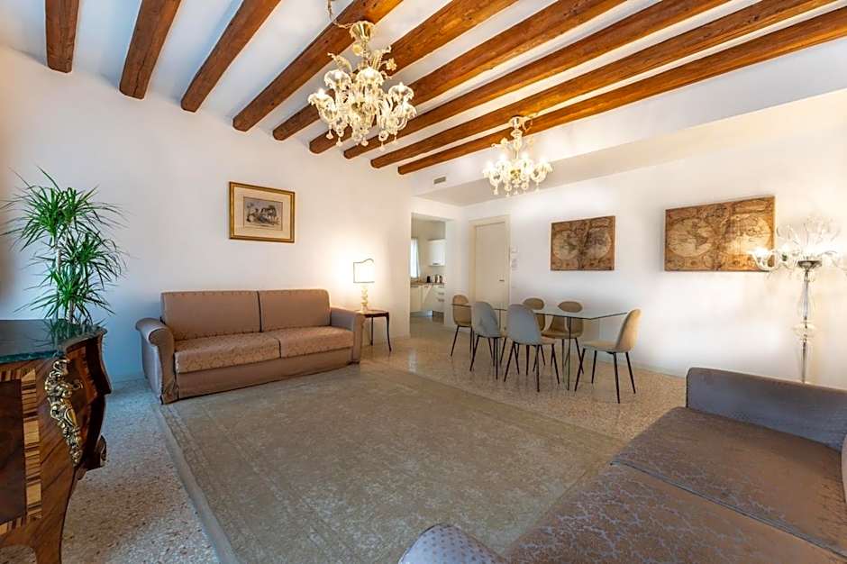 San Teodoro Palace - Luxury Apartments