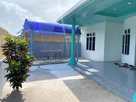 Naza Lodge