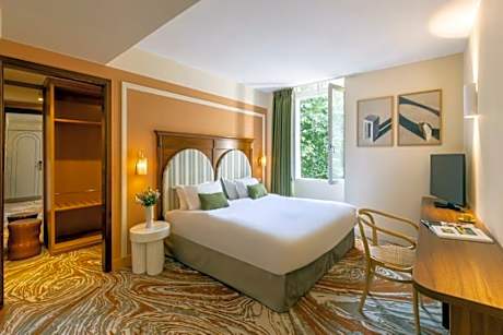 Superior King Room - Non-Smoking