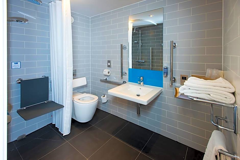 Holiday Inn Express Burton on Trent By IHG