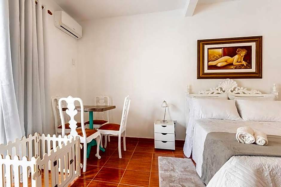 Casa com piscina em Piratininga