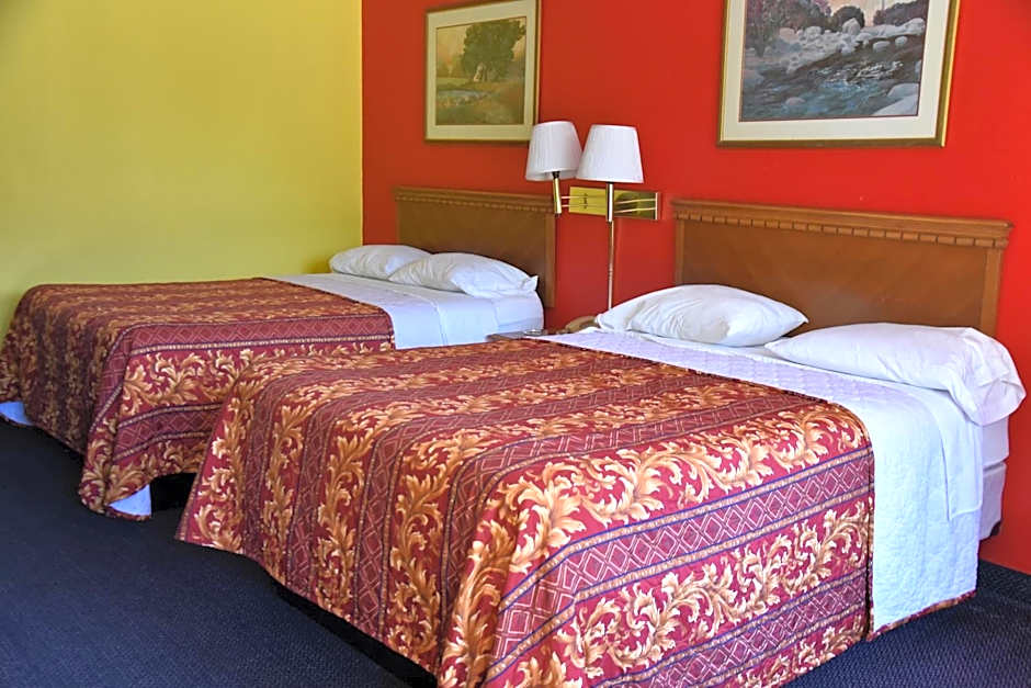 Photo 1 of 6 of 2 Queen Beds, Nonsmoking