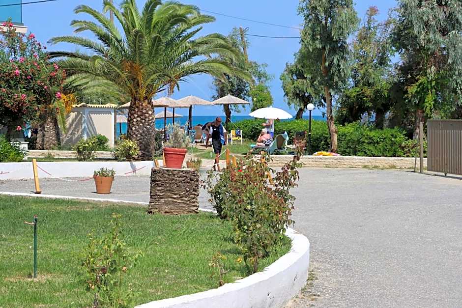 Angela Beach Hotel & Apts