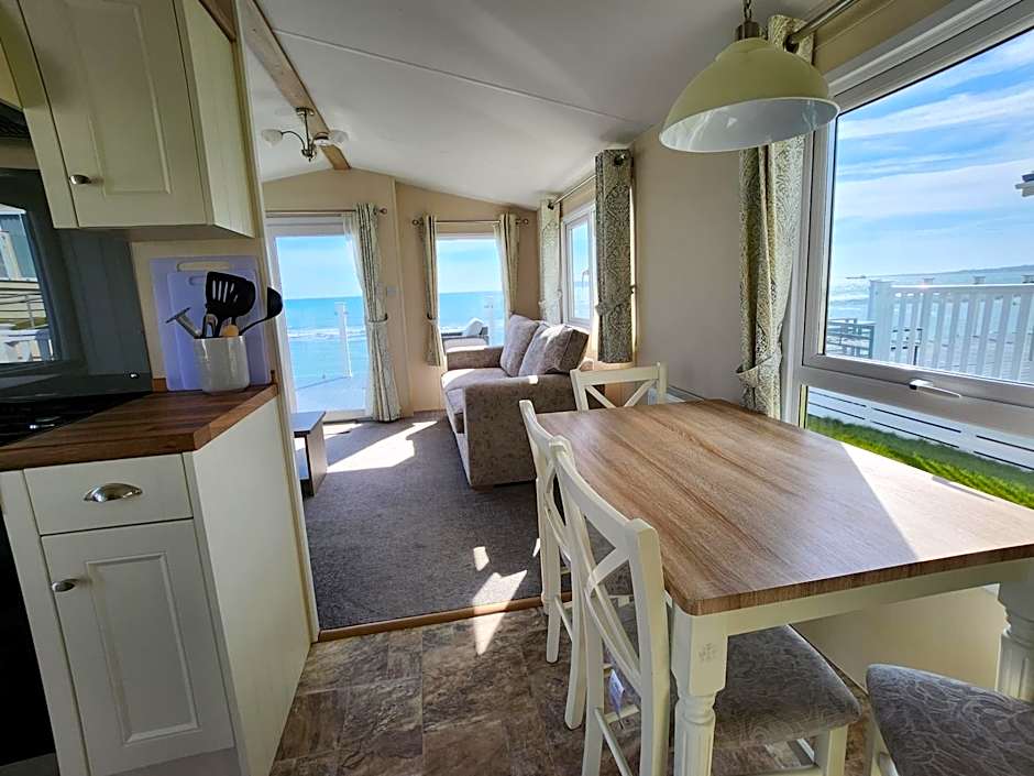 Europa Willow Pitch 29 Creek Caravan Park dog friendly