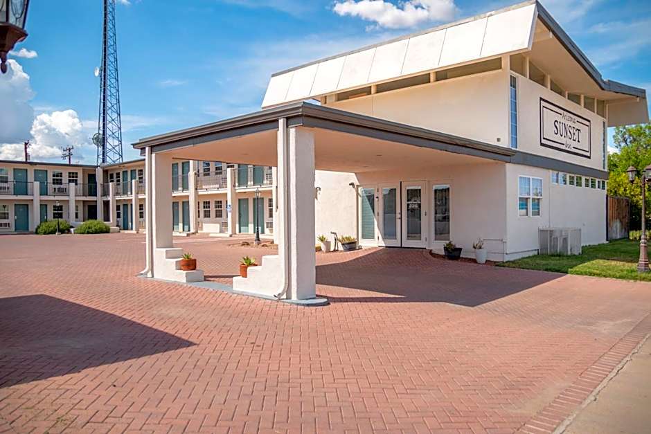 Arizona Sunset Inn & Suites