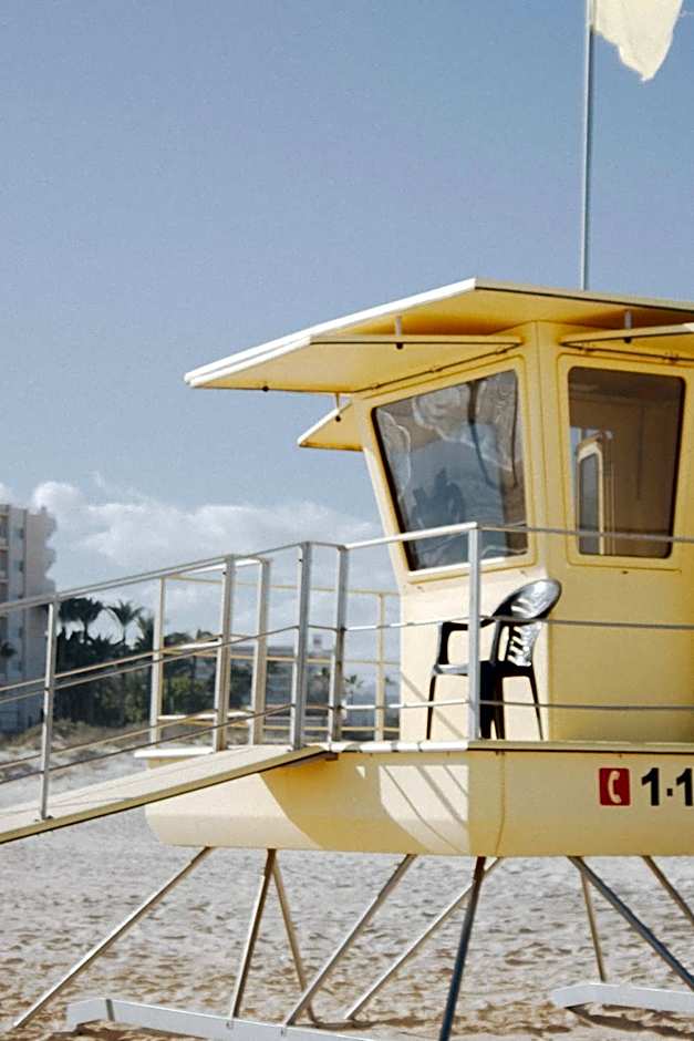 Pura Vida Surf House