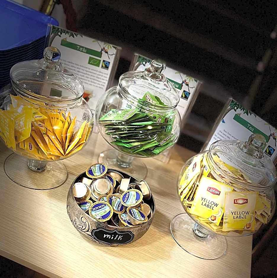 Triton Hotel Piraeus