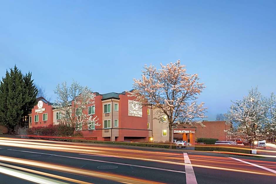DoubleTree By Hilton Portland Tigard