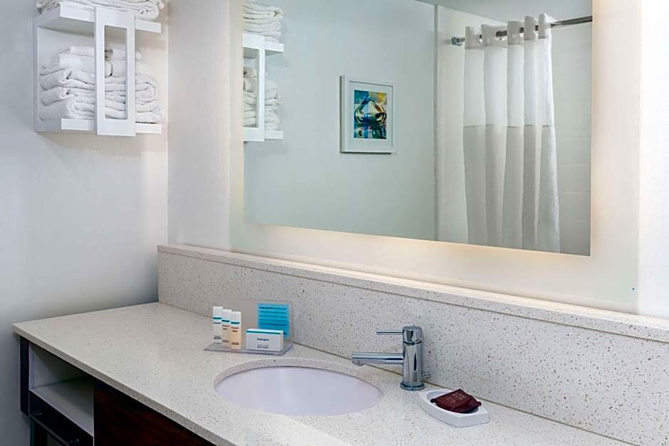 Hampton Inn By Hilton Salisbury