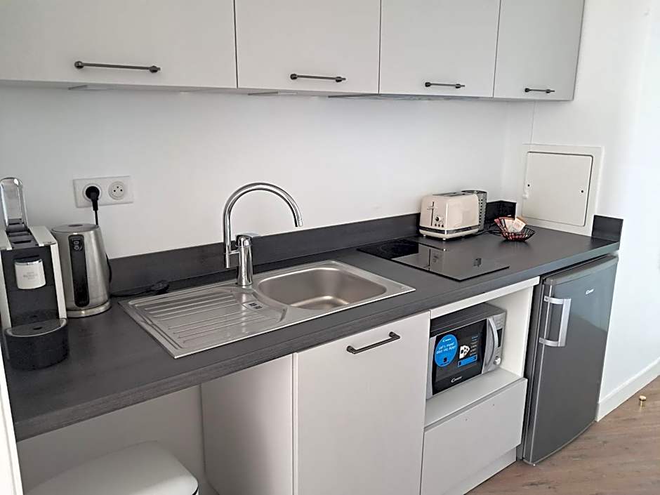 RESIDENCE SERVICES MONTANA Paris Clichy