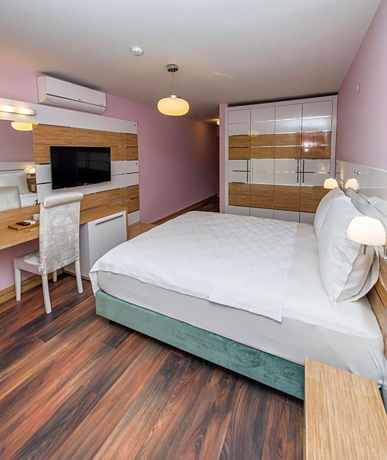TOK EPİK HOTEL