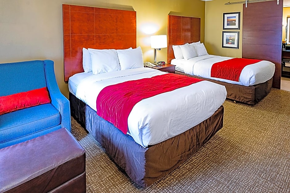 Hyland Inn near Pasadena Civic Center