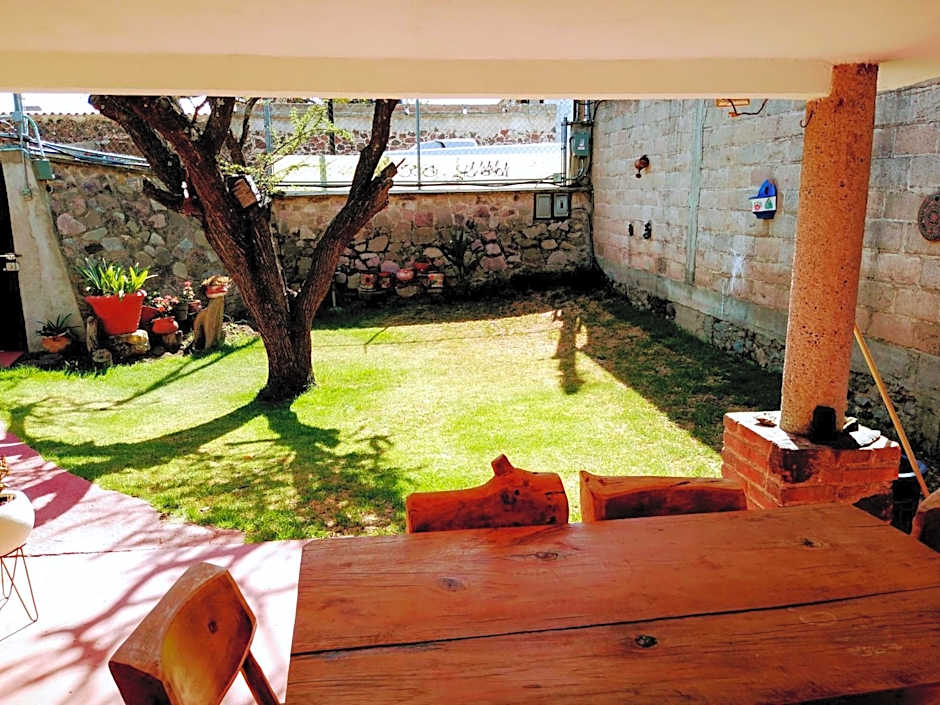 Finca Mc'Clau Teotihuacan, Casa residencial entera