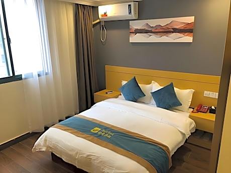 Business Queen Room