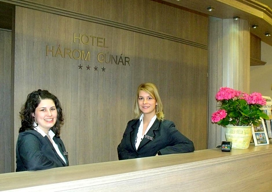 Hotel Három Gúnár