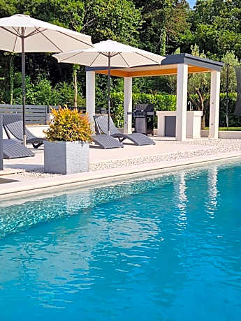 Villa Tonchi 3 Bedroom Private Pool BBQ & Garden