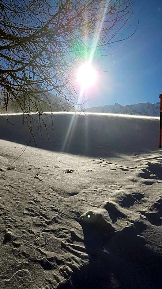 Apart-Garni Motnaida