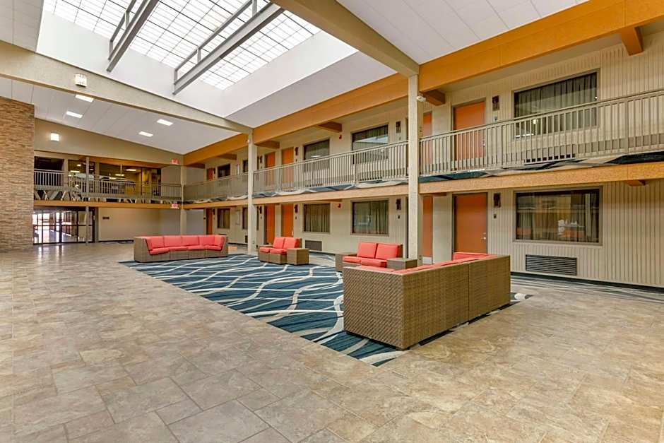 Best Western Plus Raton Hotel