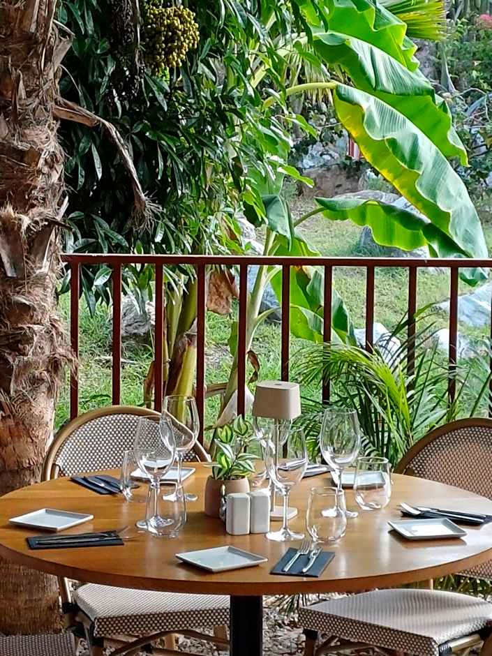 Palm Court Residence at Orient Bay -4 Stars