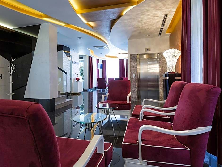 Nova City Garni Hotel Signature Collection