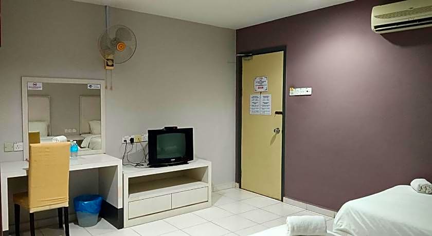 SR Inn Hotel Managed by Sun Inns