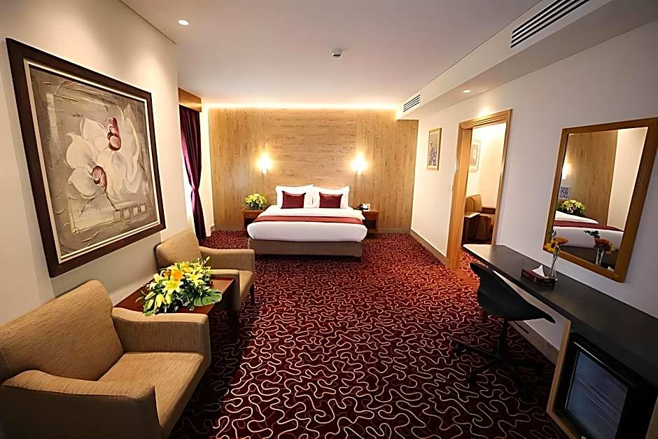 Geneva Hotel