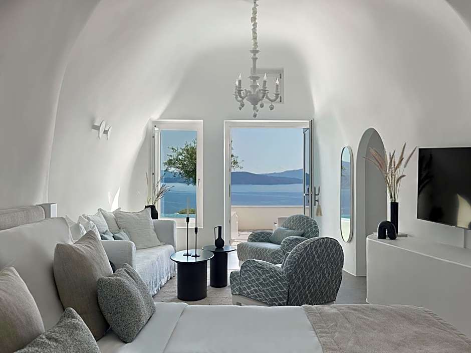 Canaves Oia Suites - Small Luxury Hotels of the World