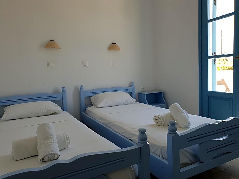 Captain's Rocks Hotel